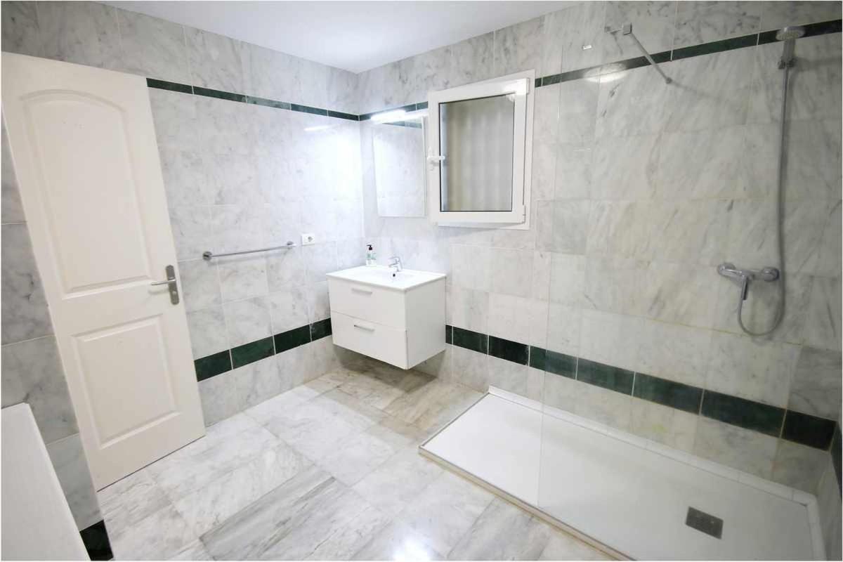 Dinastia B401 By Tenerife Rental & Sales Los Cristianos (Tenerife) Exterior foto